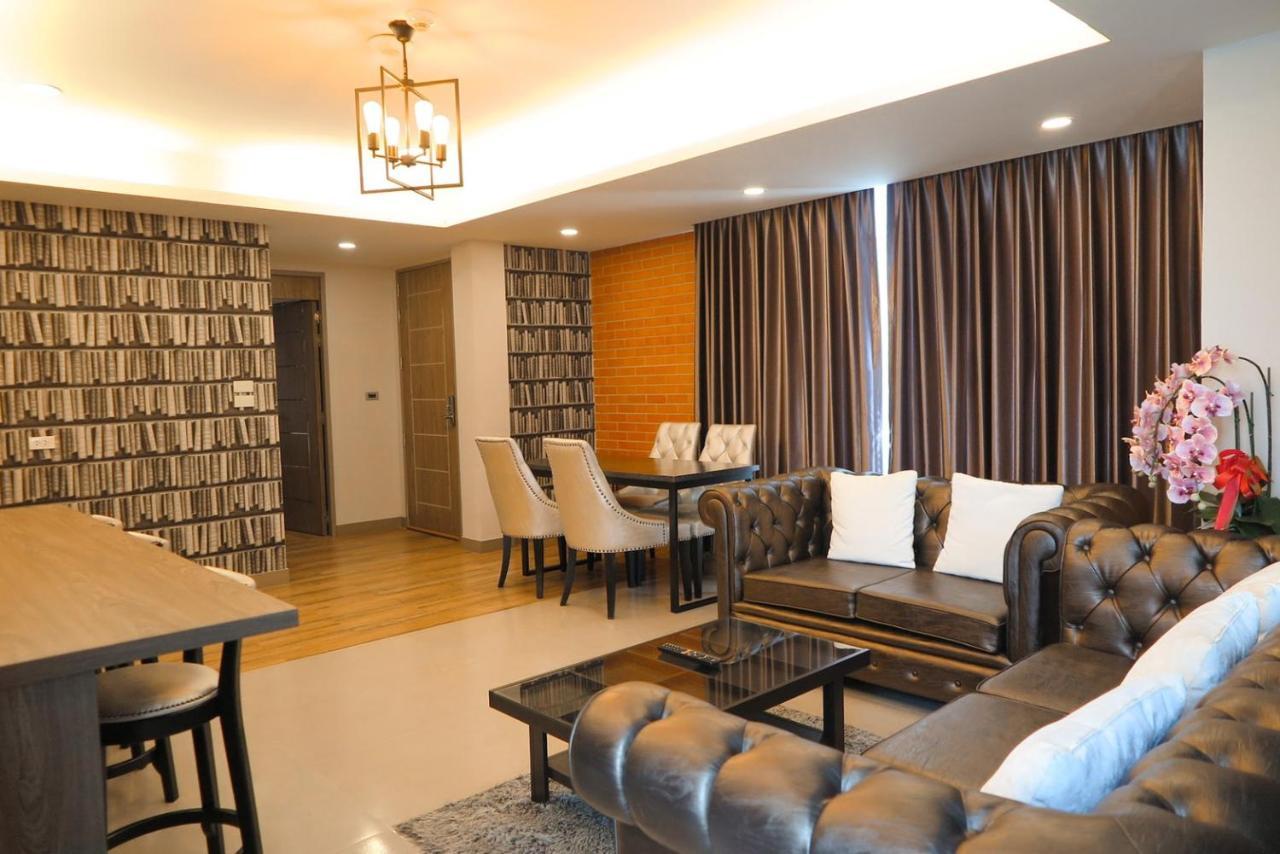 V20 Boutique Jacuzzi Khách sạn Bangkok